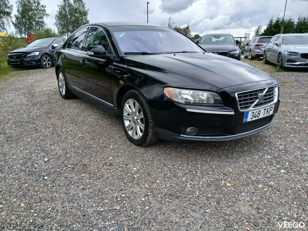 Volvo S80 MOMENTUM 2.5 147kW