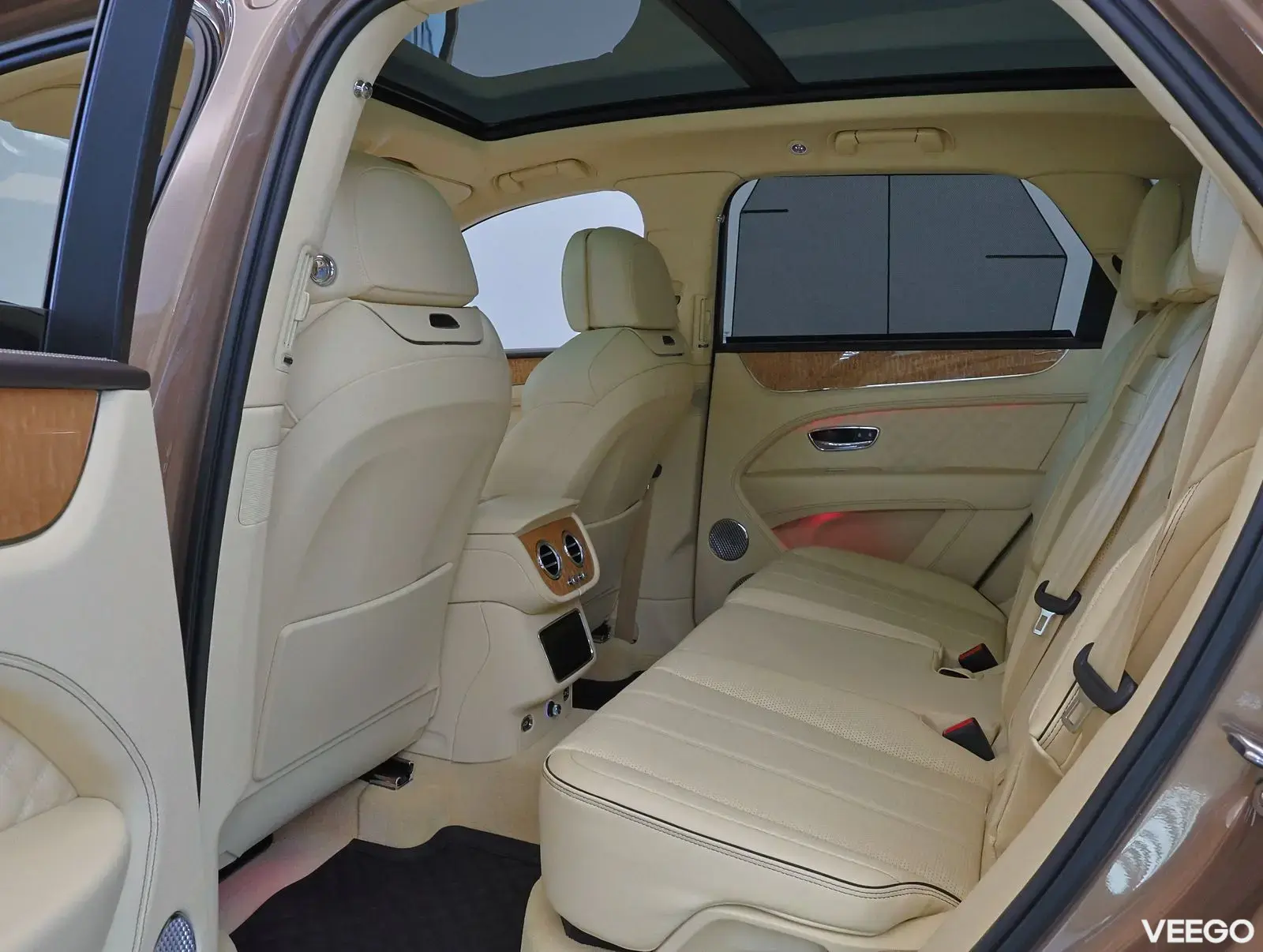 Bentley Bentayga AZURE HYBRID 250kW