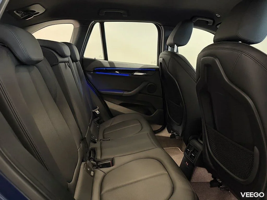 BMW X1 xDrive20d Sport Line Drag HiFi HUD Backkamera 18"