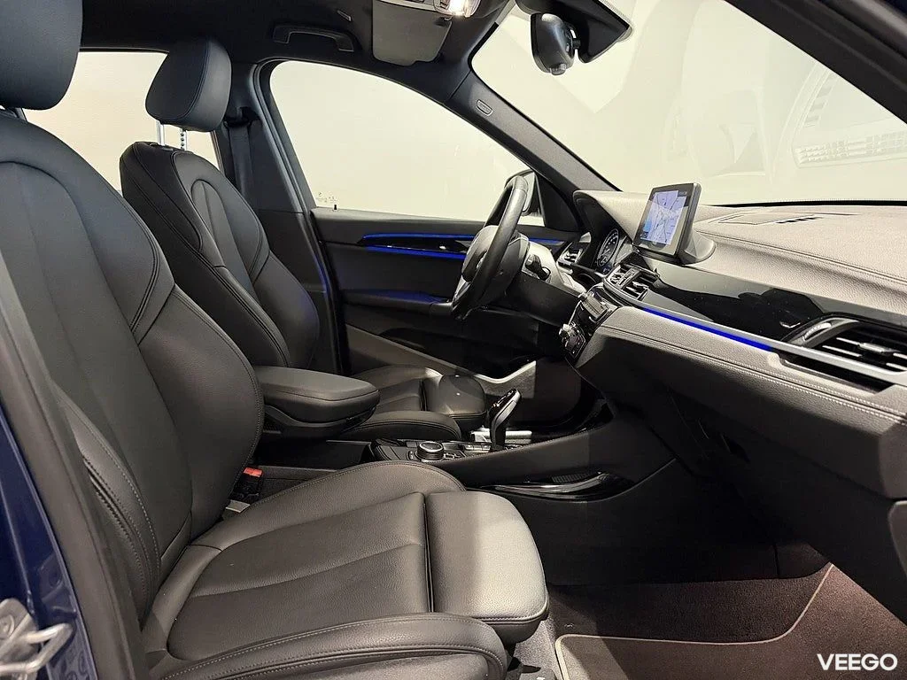 BMW X1 xDrive20d Sport Line Drag HiFi HUD Backkamera 18"