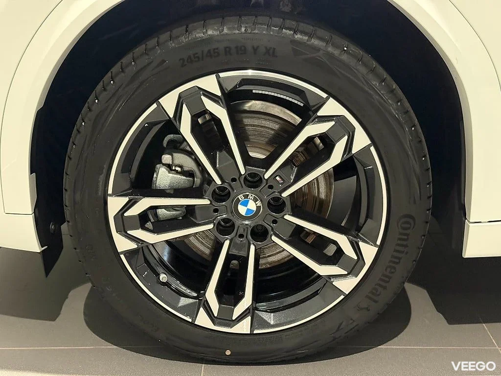 BMW iX2 IX2 xDrive30 M Sport Drag Adpt Farth Rattv 19" Backkamera