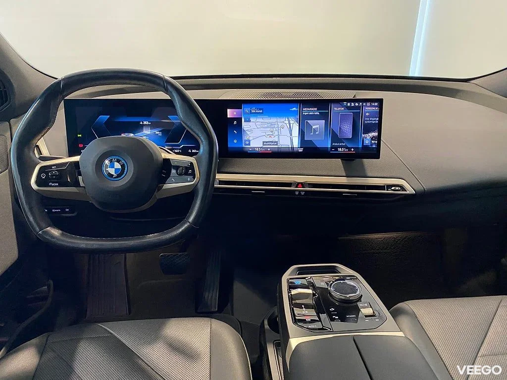 BMW iX xDrive50 Keyless Adaptiv Farthållare Harmon Kardon