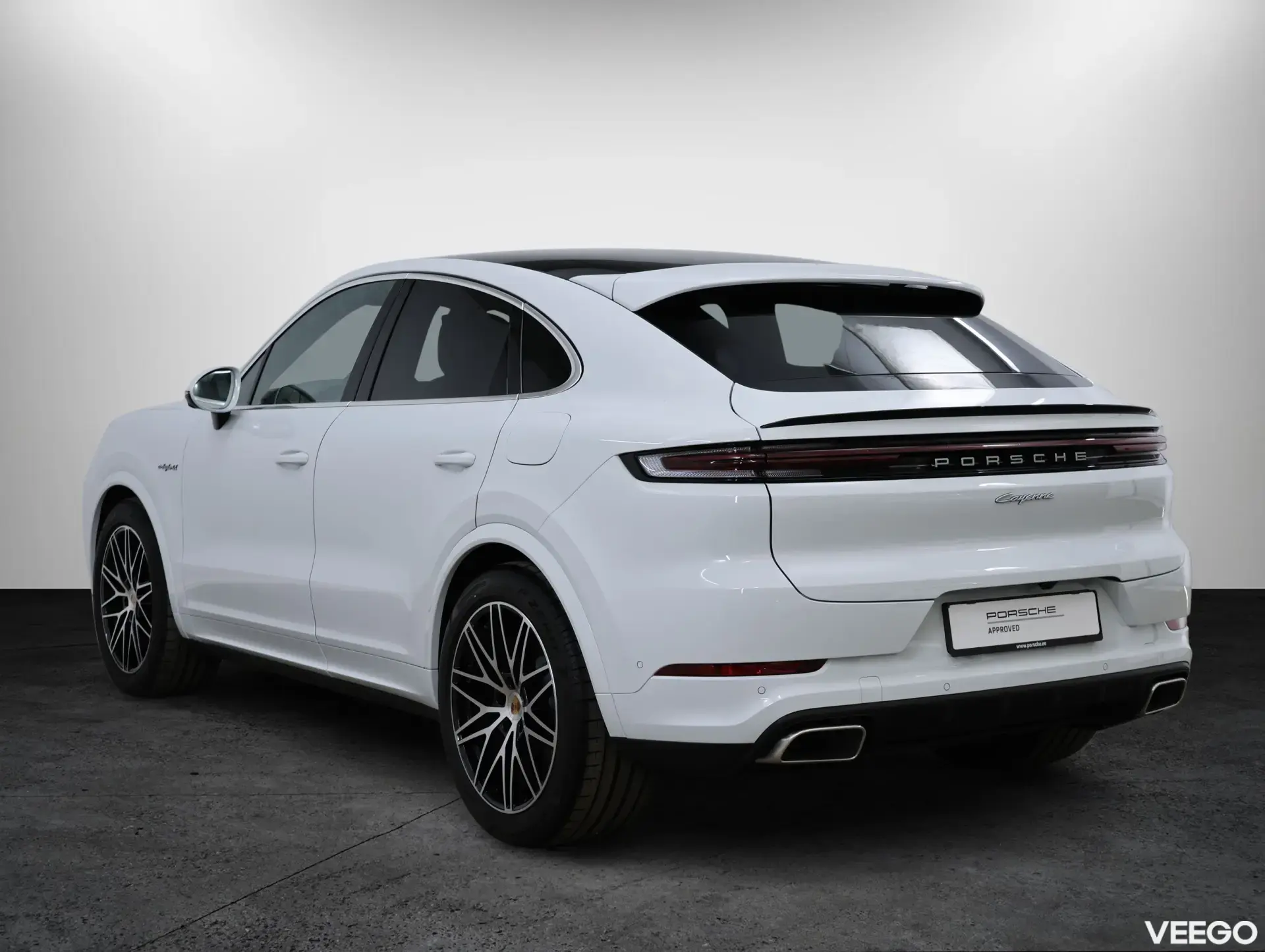 Porsche Cayenne E-Hybrid Coupe 346kW
