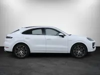 Porsche Cayenne E-Hybrid Coupe 346kW thumbnail