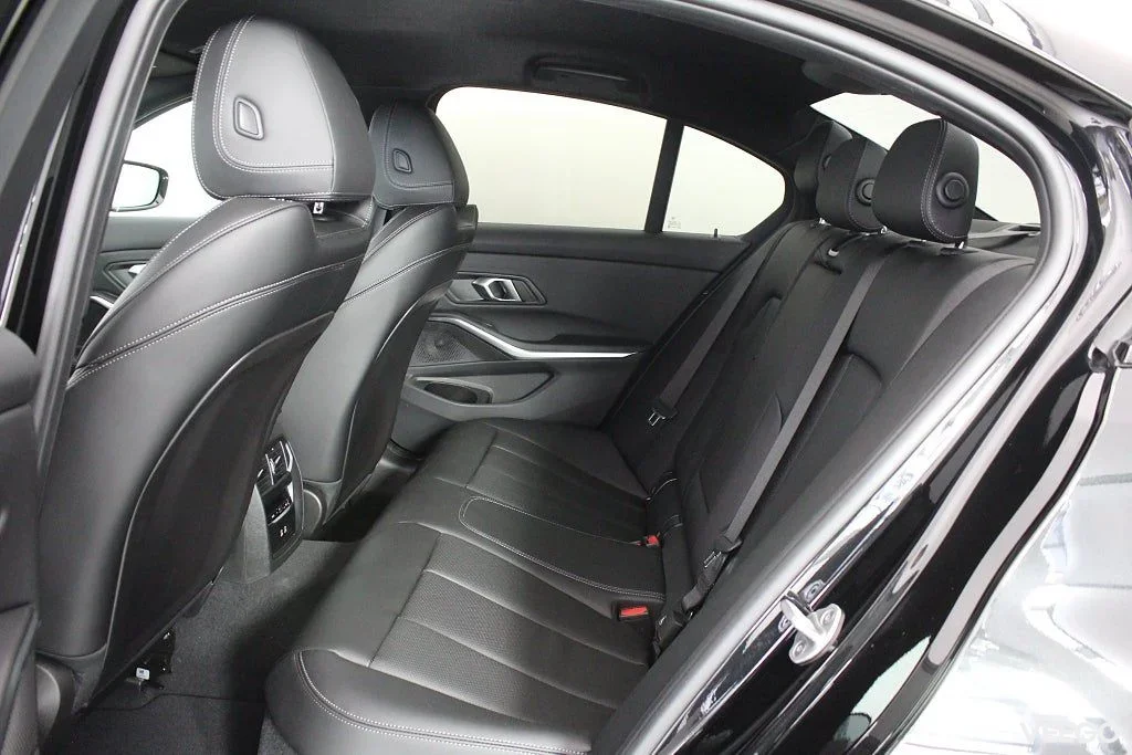 BMW 330 xDrive Sedan M Sport Drag Rattvärme Park Assist