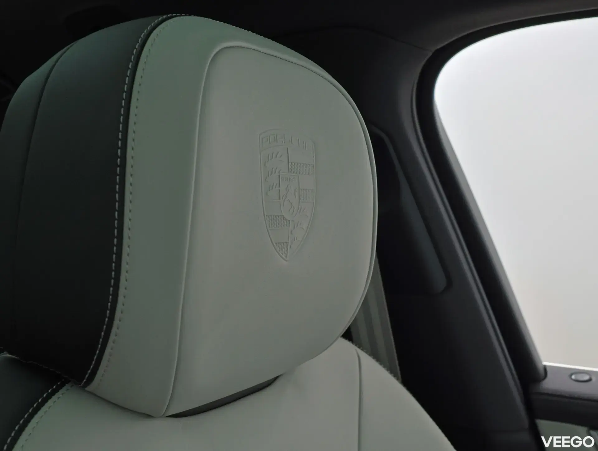 Porsche Cayenne E-Hybrid Coupe 346kW