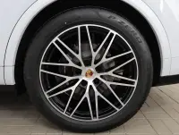 Porsche Cayenne E-Hybrid Coupe 346kW thumbnail