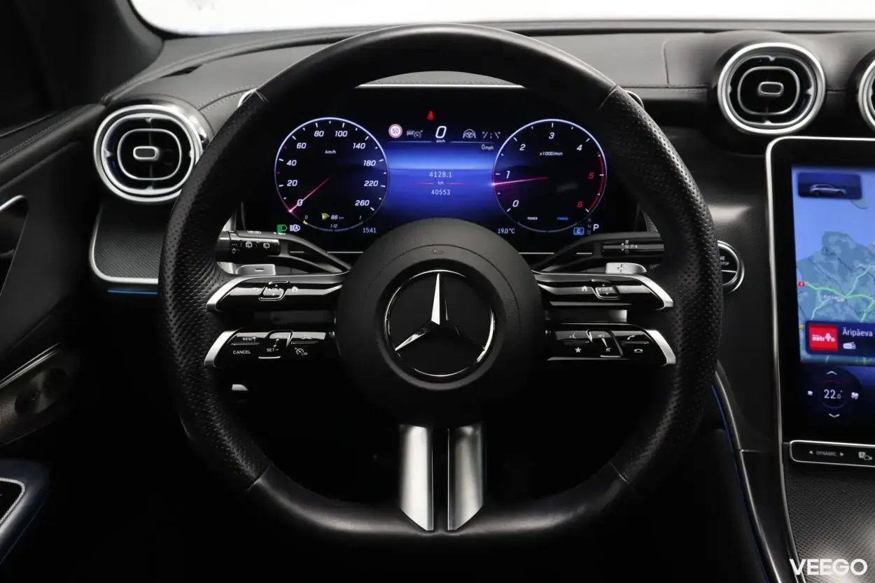 Mercedes-Benz GLC220 d 4Matic AMG 2 145kW