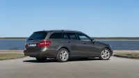 Mercedes-Benz E350 3.0 170kW thumbnail