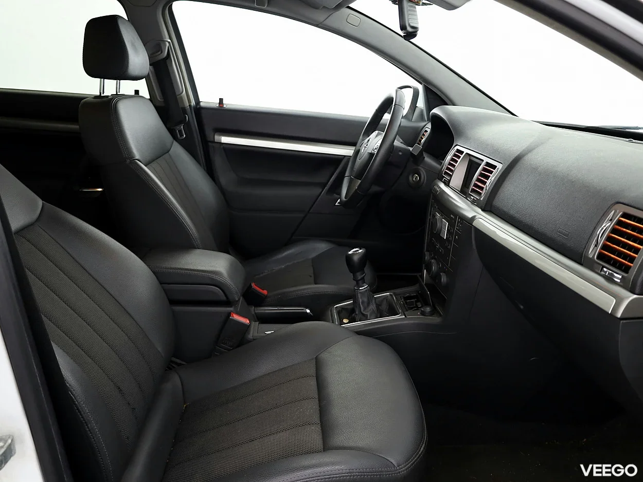 Opel Vectra 2.2 114kW