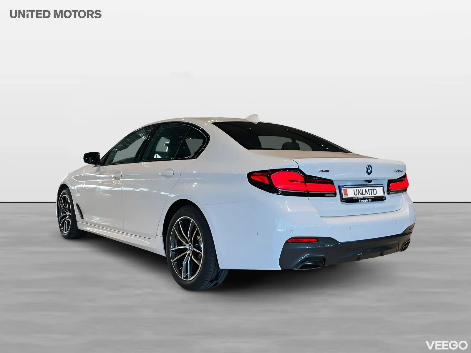 BMW 530 xDrive Sedan M Sport Head-Up Adapt. Farth 360 Drag 215kW