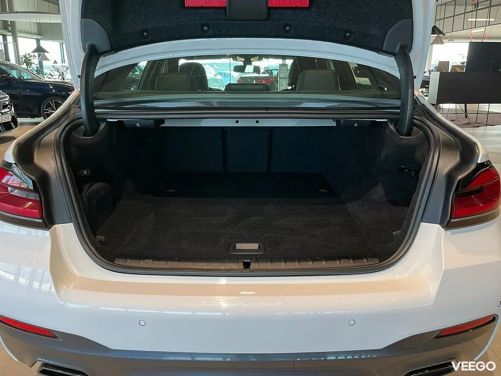 BMW 530 xDrive Sedan M Sport Head-Up Adapt. Farth 360 Drag 215kW