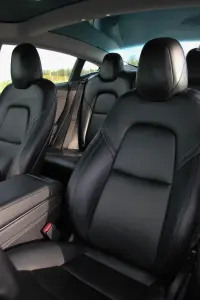 Tesla Model 3 Long Range 0.0 153kW thumbnail