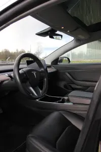 Tesla Model 3 Long Range 0.0 153kW thumbnail