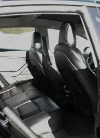 Tesla Model 3 Long Range 0.0 153kW thumbnail