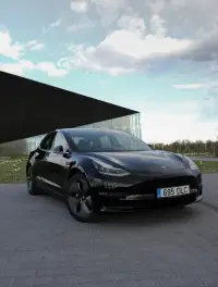 Tesla Model 3 Long Range 0.0 153kW thumbnail