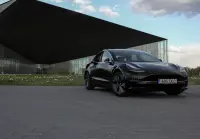 Tesla Model 3 Long Range 0.0 153kW thumbnail