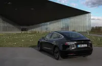 Tesla Model 3 Long Range 0.0 153kW thumbnail