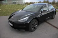 Tesla Model 3 Long Range 0.0 153kW thumbnail