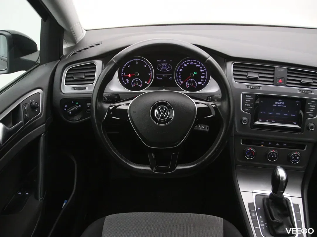 Volkswagen Golf 1.6 81kW