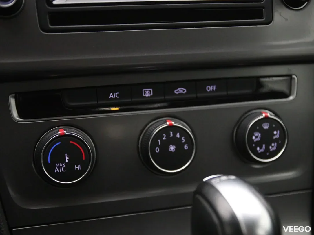 Volkswagen Golf 1.6 81kW