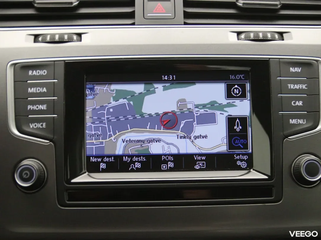 Volkswagen Golf 1.6 81kW