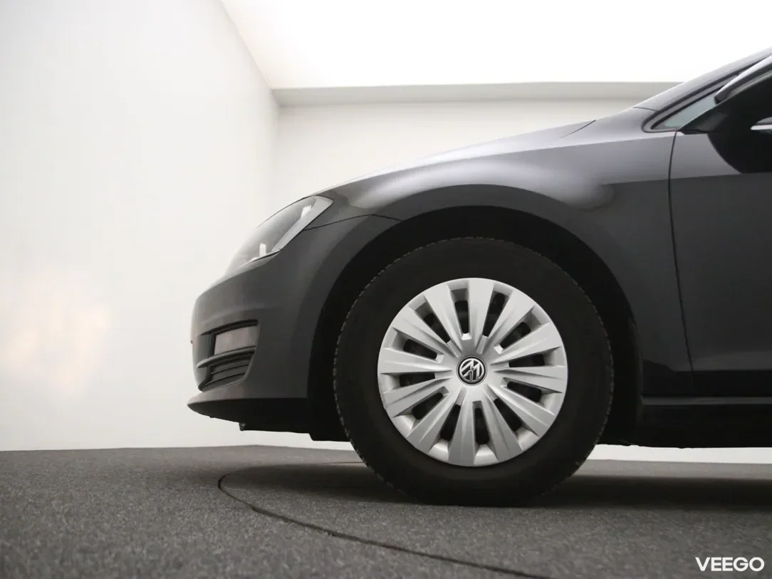 Volkswagen Golf 1.6 81kW