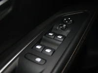 Peugeot 5008 2 133kW thumbnail