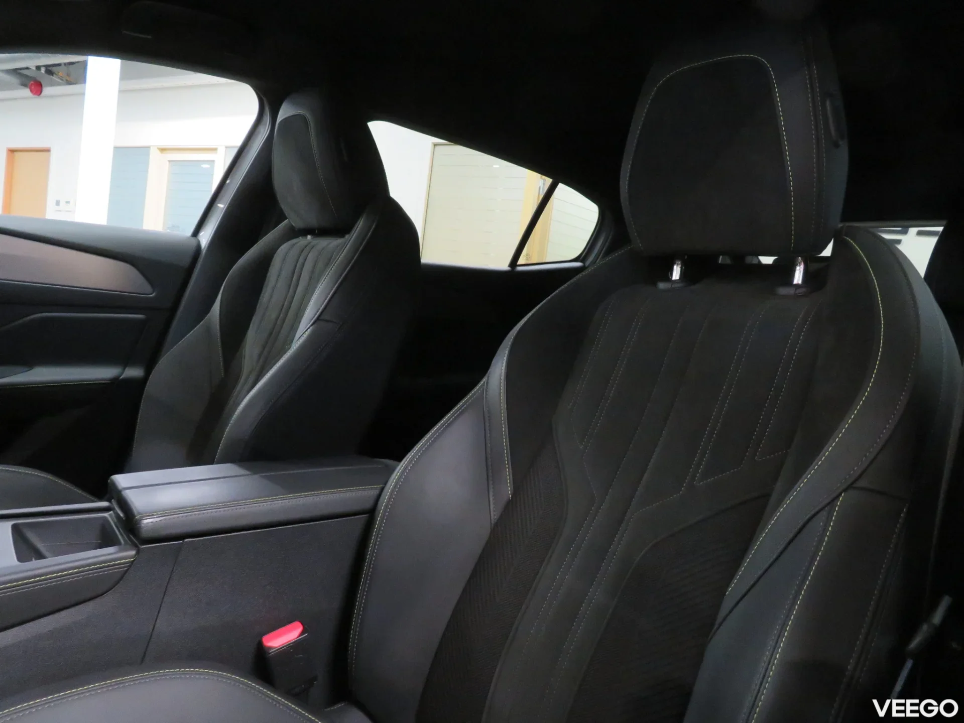 Peugeot 408 1.2 100kW