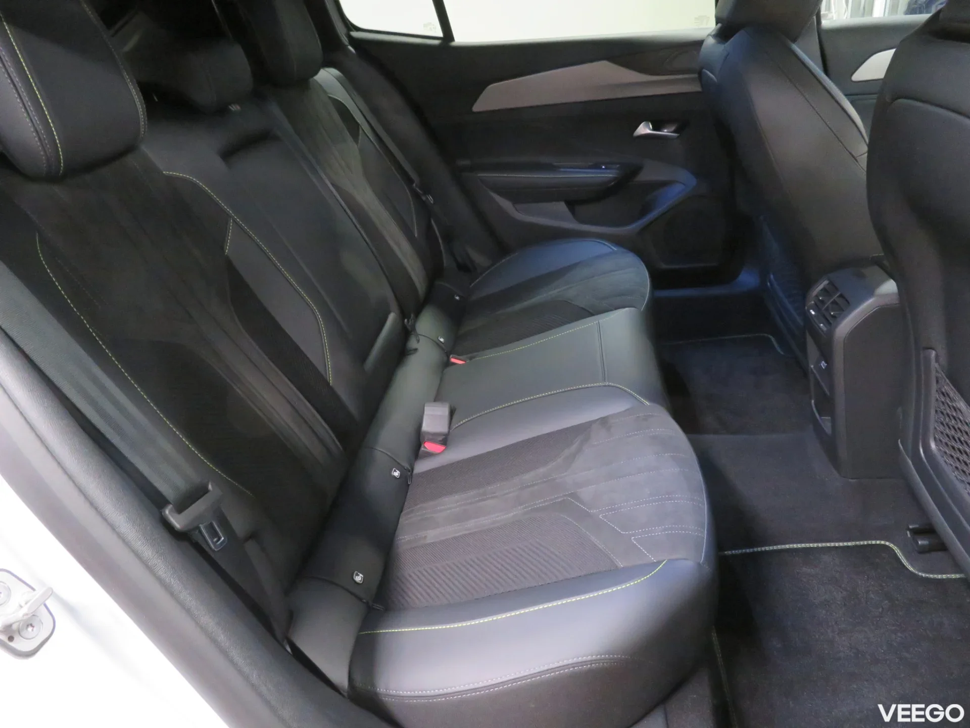 Peugeot 408 1.2 100kW