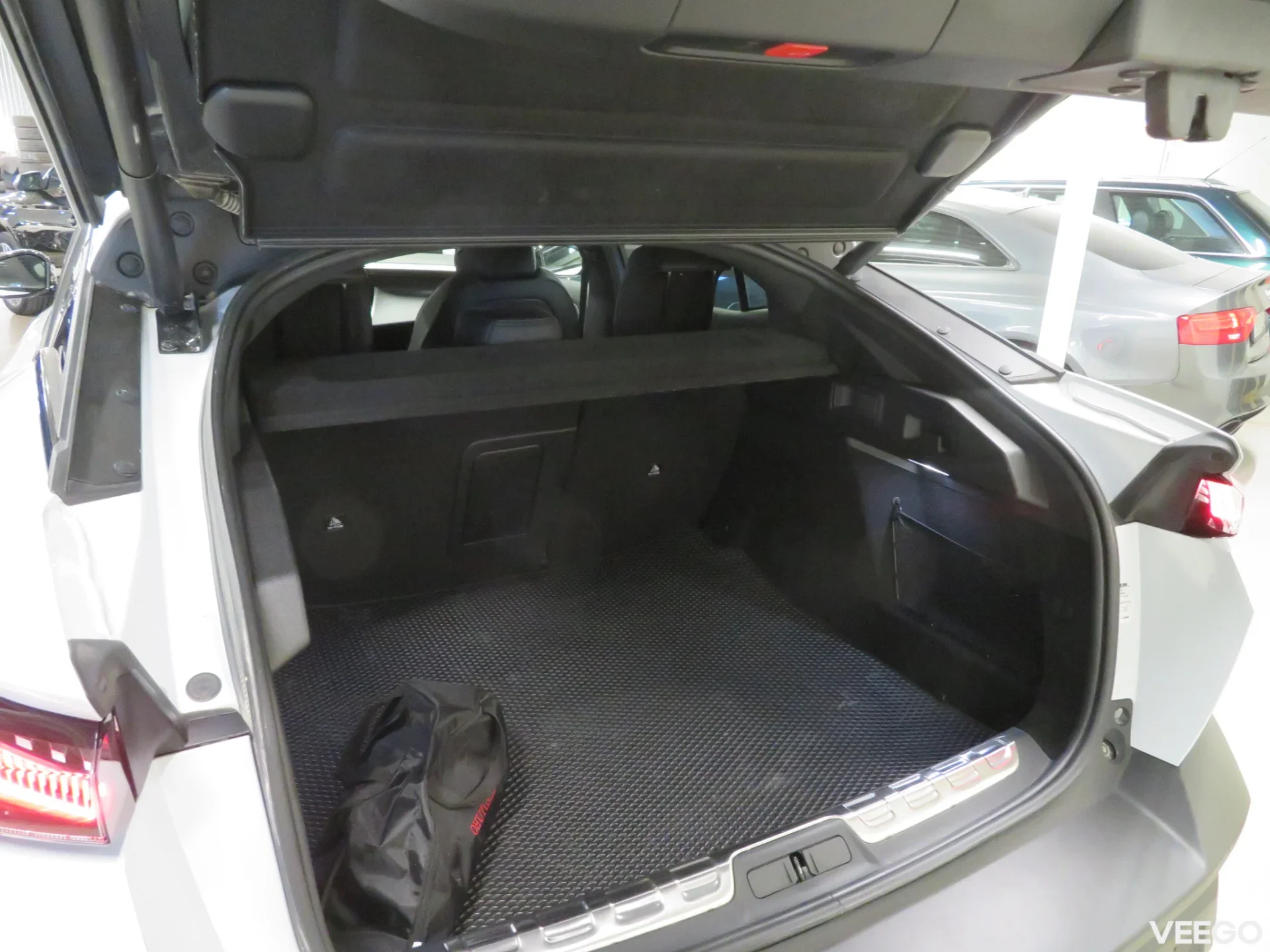 Peugeot 408 1.2 100kW
