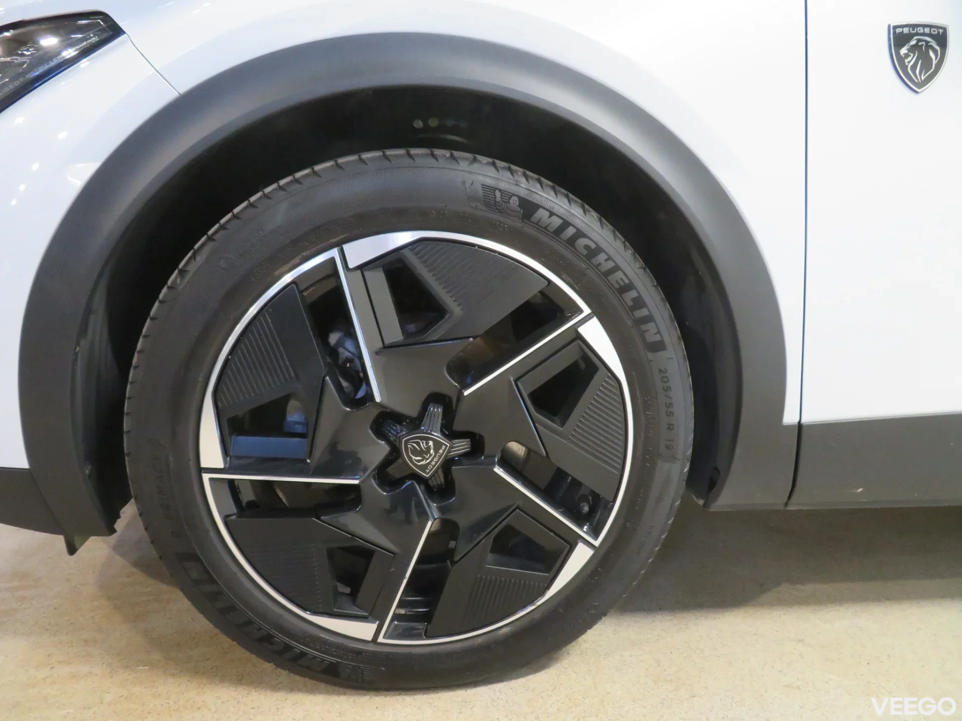 Peugeot 408 1.2 100kW