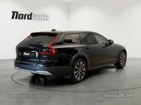 Volvo V90 Cross Country AWD B5 MildHybrid Luxury 2 183kW thumbnail