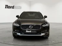 Volvo V90 Cross Country AWD B5 MildHybrid Luxury 2 183kW thumbnail
