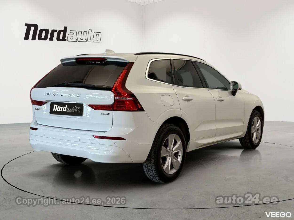 Volvo XC60 B4 AWD Momentum PRO MildHybrid 2 145kW