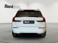 Volvo XC60 B4 AWD Momentum PRO MildHybrid 2 145kW thumbnail