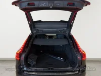 Volvo V90 Cross Country AWD B5 MildHybrid Luxury 2 183kW thumbnail