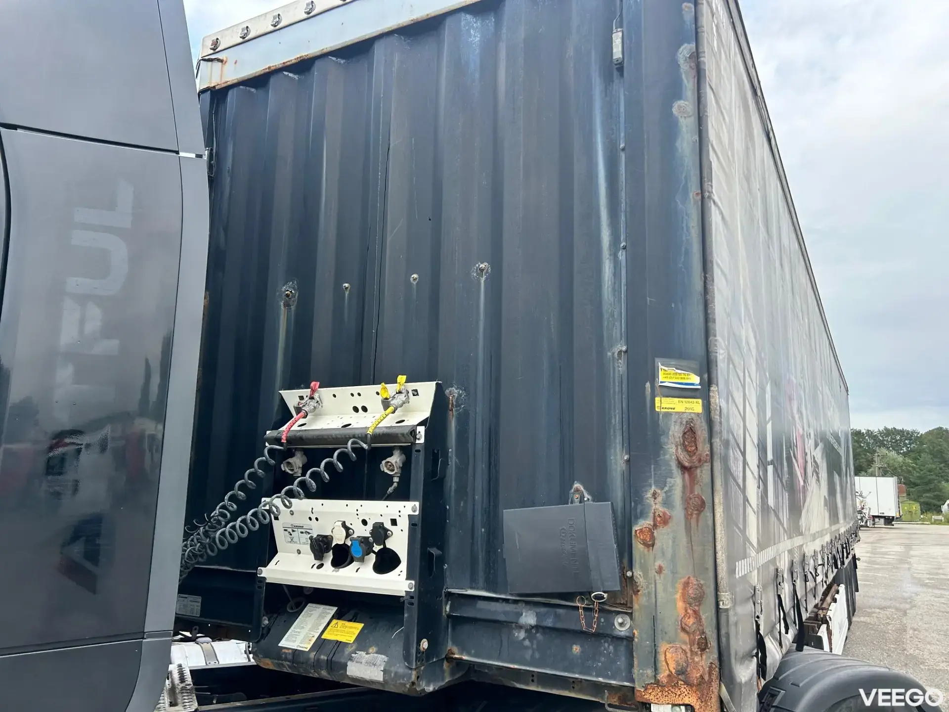 Krone SD LIFTING AXLE + EDSCHA ROOF