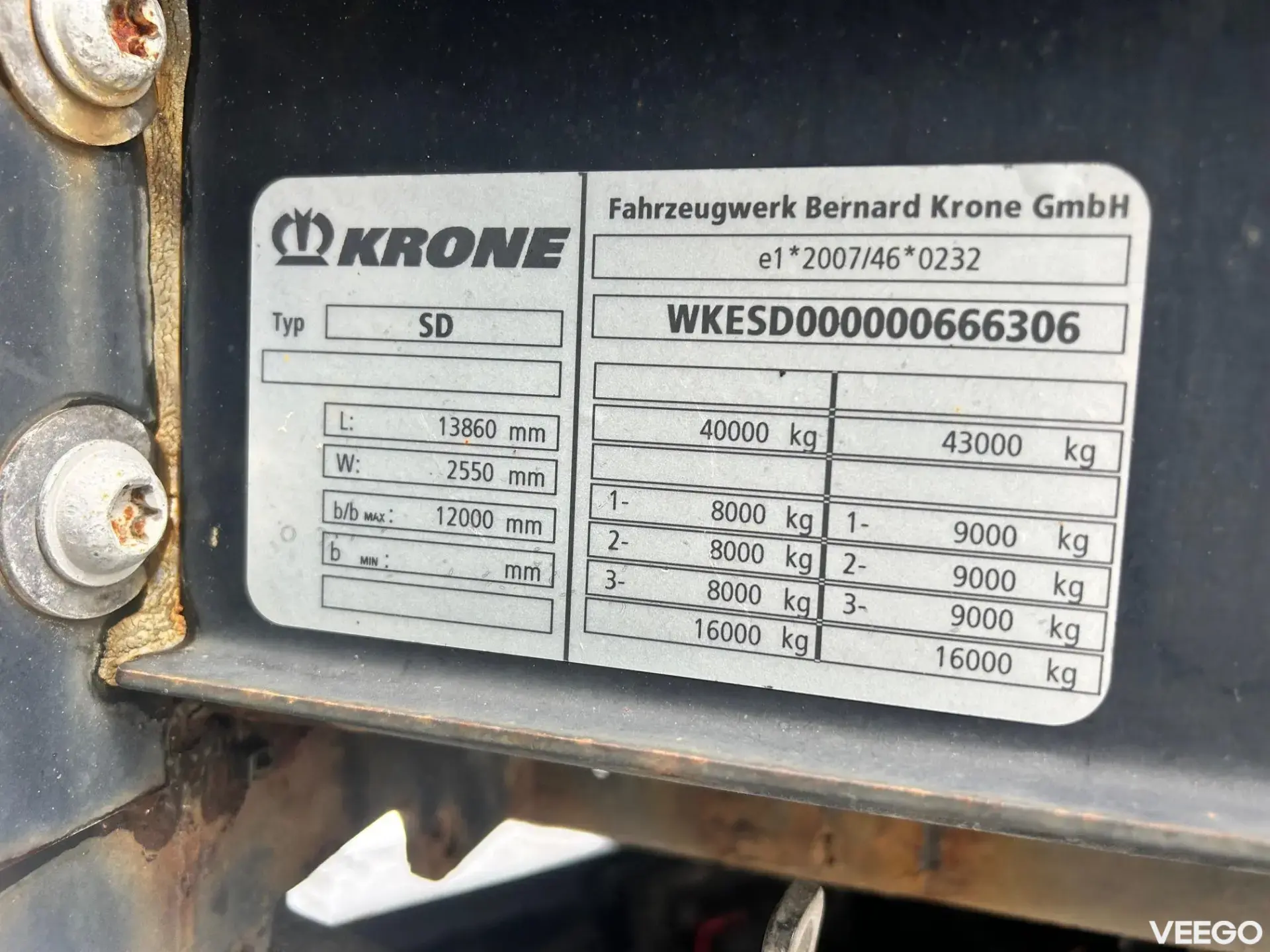 Krone SD LIFTING AXLE + EDSCHA ROOF