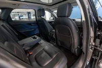 Jaguar F-Pace Prestige AWD 2 132kW thumbnail