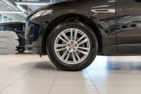 Jaguar F-Pace Prestige AWD 2 132kW thumbnail