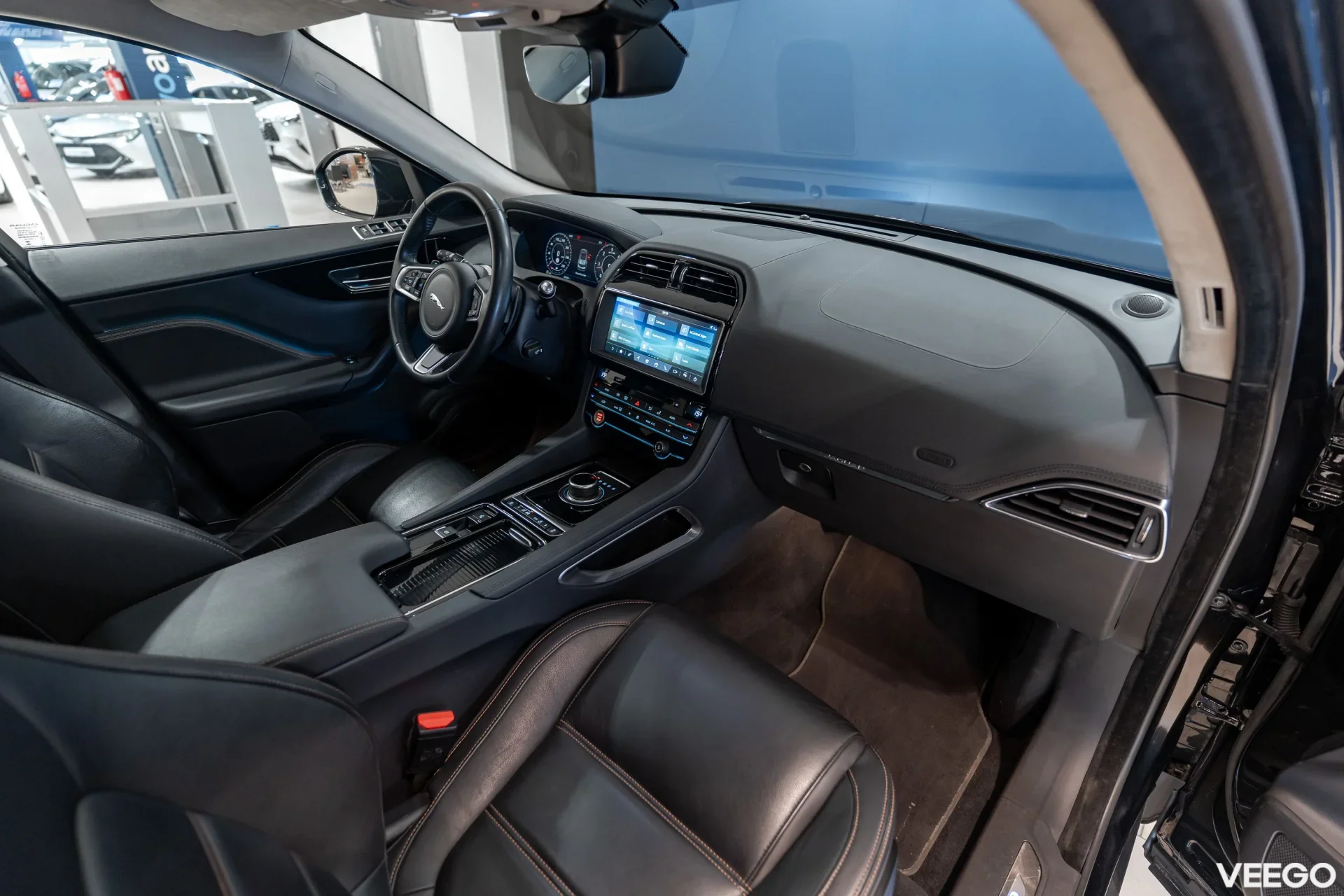 Jaguar F-Pace Prestige AWD 2 132kW