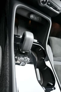 Volvo XC40 AWD P8 DARK PLUS INTELLI SAFE MY2023 FACELIFT 300kW thumbnail