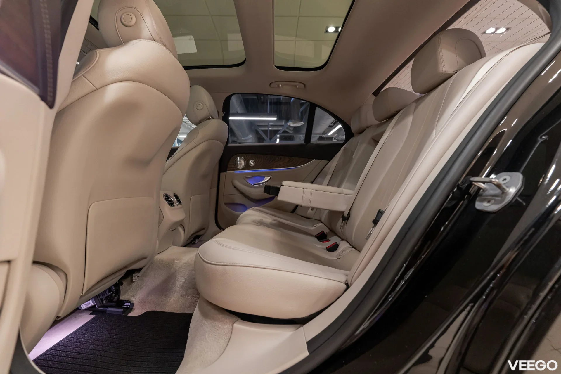 Mercedes-Benz E220 - 2 143kW