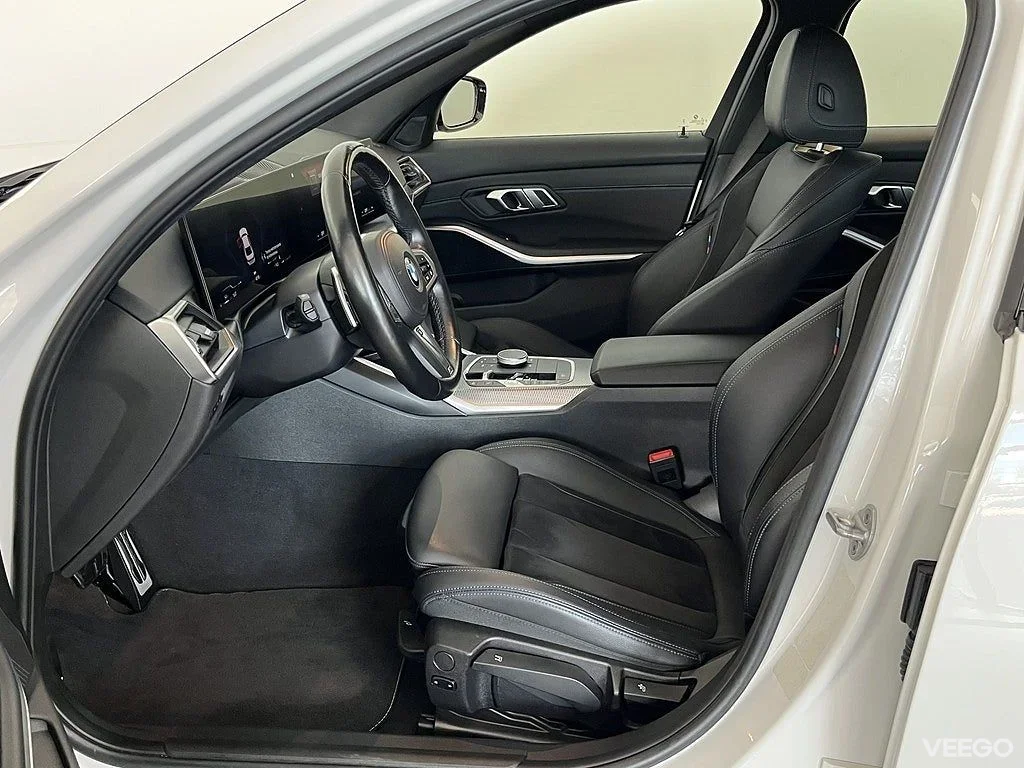 BMW 320 xDrive Sedan M Sport Drag Rattvärme Park Assist