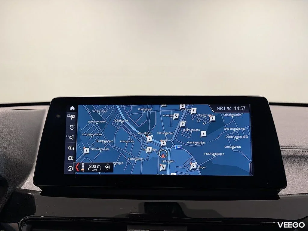 BMW X1 xDrive25e SportLine Head-Up Drag 18" LM Sportstolar