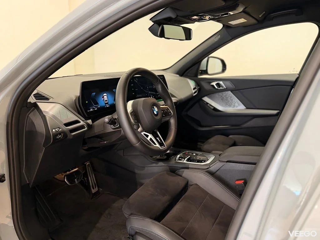 BMW 120 M-Sport interiört + exteriört, Rattvärme, Navigation