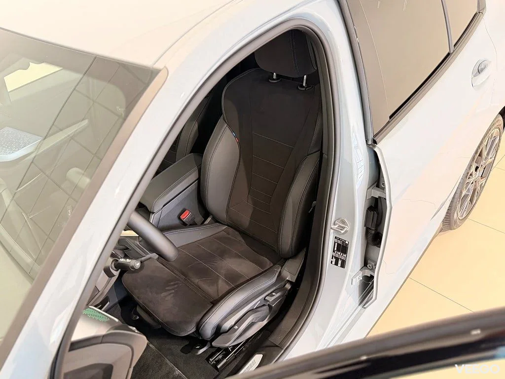 BMW 120 M-Sport interiört + exteriört, Rattvärme, Navigation