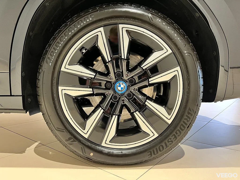 BMW iX3 M-Sport, Drag, Panorama, Navi, Adpt Fart, Elstolar