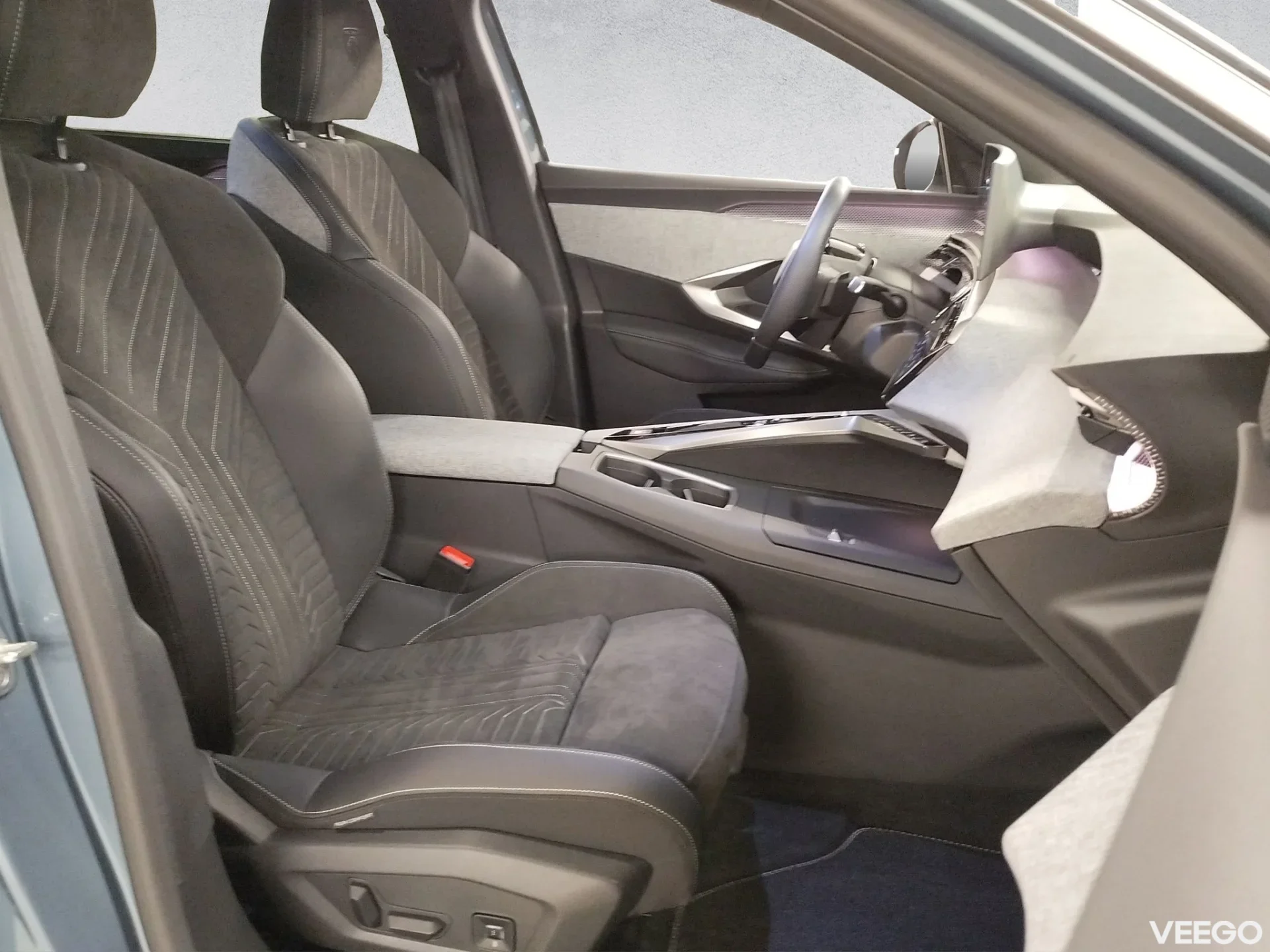 Peugeot 5008 GT Hybrid 145 e-DCS6 100kW